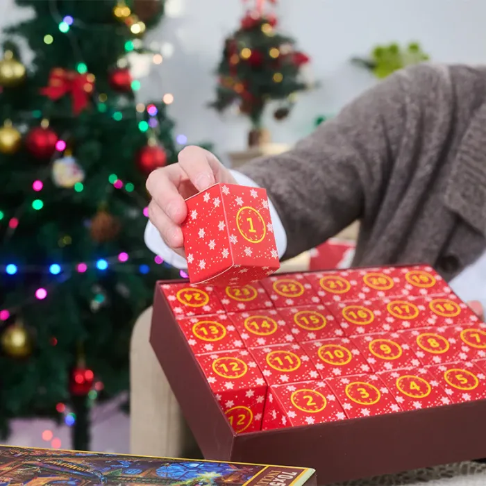 FamilieJoy Adventskalender 2025 | Vervulde verrassingen voor iedereen met Stitch, Voetbal, Puzzels & Kristallen