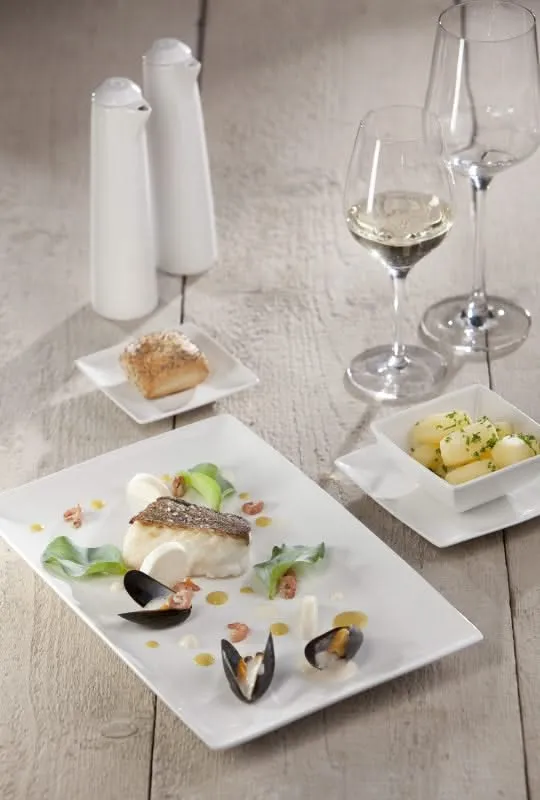 BonBistro Eierbecher Yong Squito – Weiß – 4er-Pack