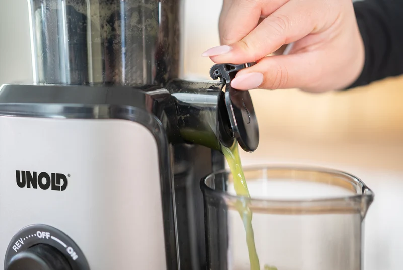 Slow Juicer Sam