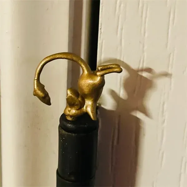 HingeCraft - Denkbeeldige Hoofdsculptuur