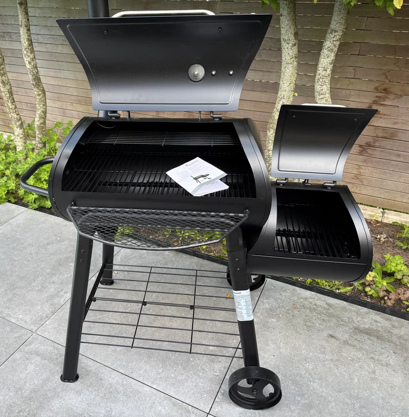 Landmann BBQ / Smoker Vinson 200 - Holzkohlegrill - Grillfläche 70,5 x 39,5 cm
