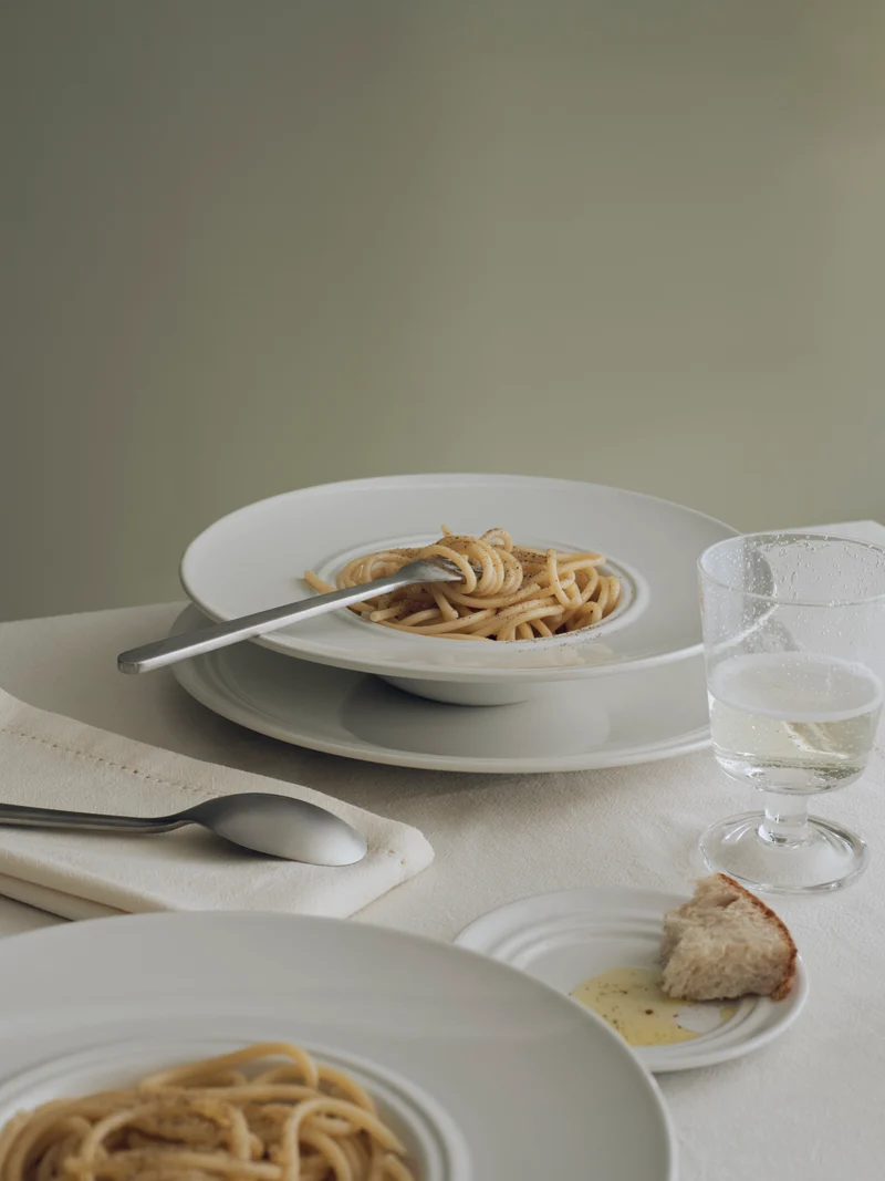 Broste Copenhagen Pastaset Stevns 6-teilig / 2 Personen - 2 Speisetelle, 2 Pastateller und 2 Kleine Teller