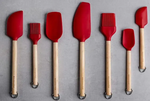 KitchenAid Teigschaber Core Kaiserrot Birkenholz Silikon 32 cm - Spatel Antihaft