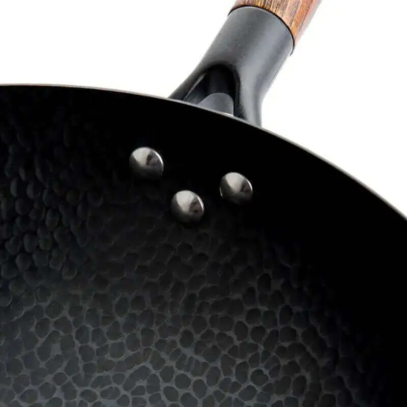 Authentieke handgemaakte ijzeren wok – Premiumkwaliteit met houten deksel