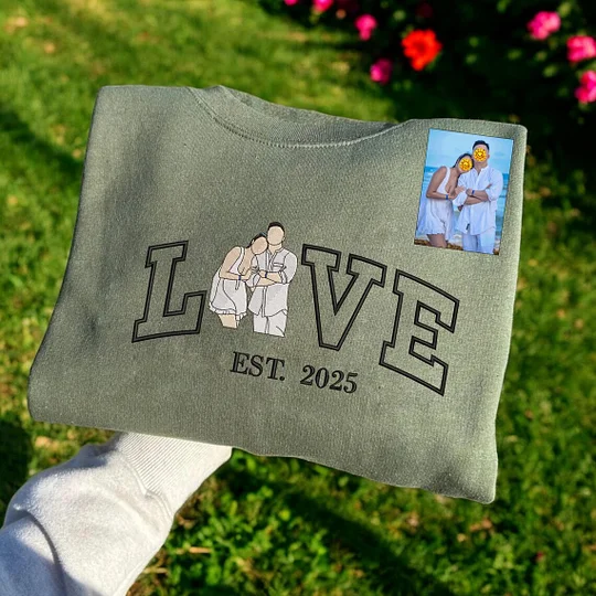 LoveSweater | Gepersonaliseerde Liefdestrui met Borduurwerk | Uniek Koppel Cadeau