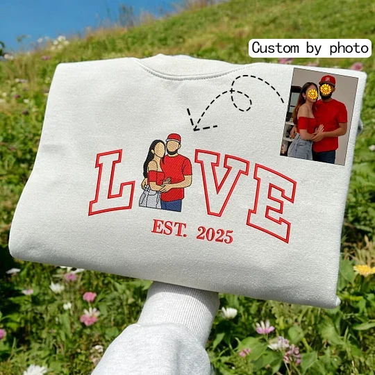 LoveSweater | Gepersonaliseerde Liefdestrui met Borduurwerk | Uniek Koppel Cadeau