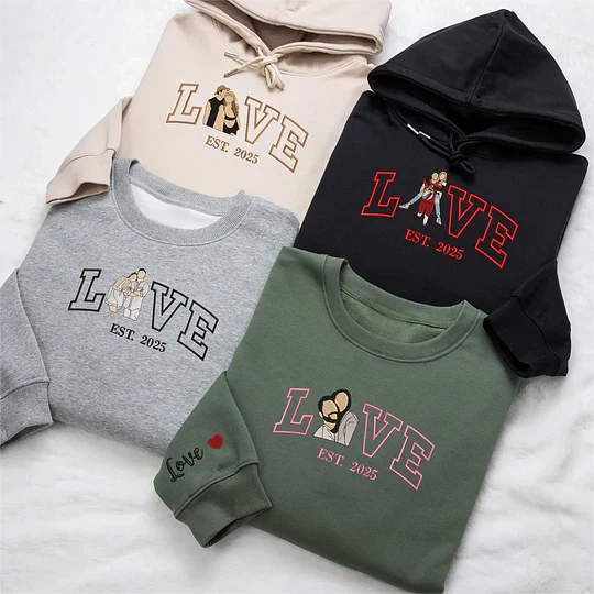 LoveSweater | Gepersonaliseerde Liefdestrui met Borduurwerk | Uniek Koppel Cadeau