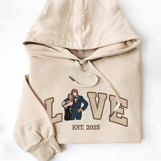 LoveSweater | Gepersonaliseerde Liefdestrui met Borduurwerk | Uniek Koppel Cadeau