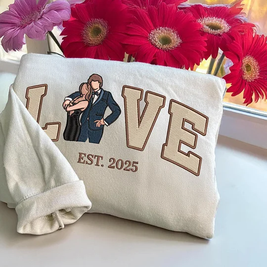 LoveSweater | Gepersonaliseerde Liefdestrui met Borduurwerk | Uniek Koppel Cadeau