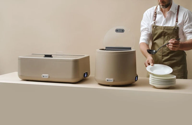 HENDI Chafing Dish UNIQ – GN 1 / 1 – 230 V / 700 W – designed by Robert Bronwasser – Beige – 607 × 402 × H 245 mm