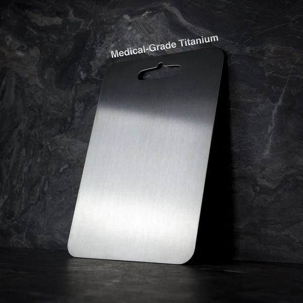 Titanium Snijplank – Antibacterieel, Niet-Toxisch, BPA-Vrij Keuken Essentieel, Mesvriendelijk Ontwerp voor Veilige Voedselbereiding