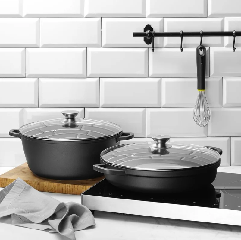 HENDI Kasserolle mit Antihaft-Beschichtung – 7,5 l – Schwarz – 387 × 310 × H 130 mm
