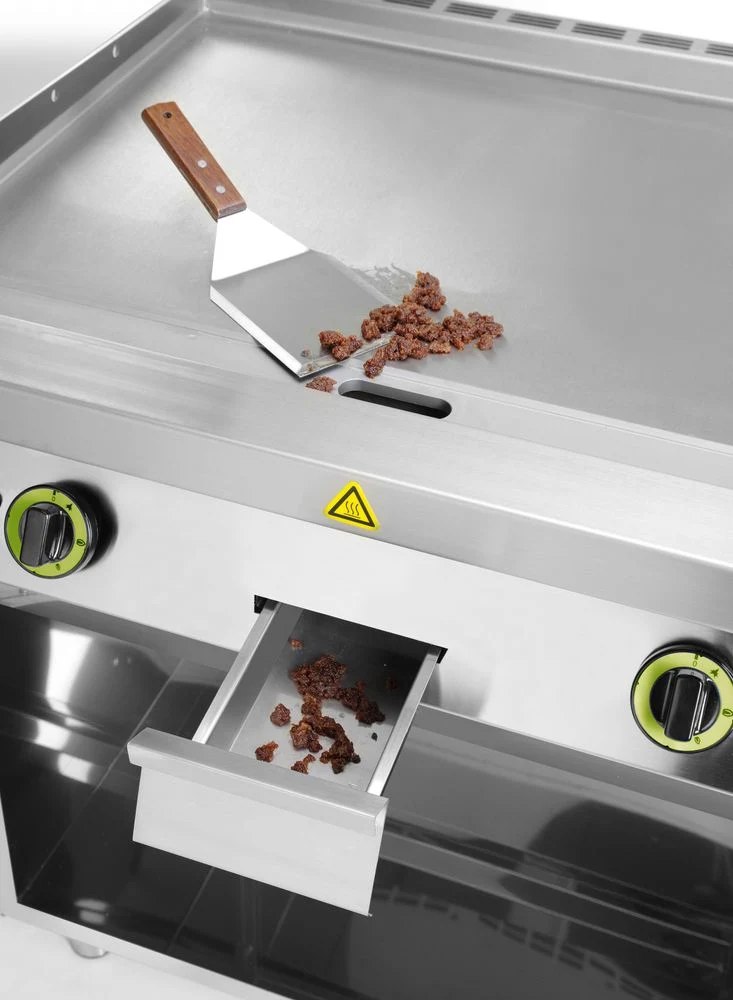 HENDI Gasgrillplatte, glatt, mit auf 3 Seiten geschlossenem Unterschrank – Kitchen Line – 10 kW – 800 × 700 × H 900 mm