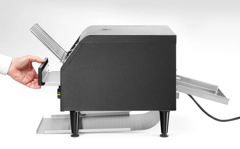 HENDI Durchlauftoaster – Schwarz – 230 V / 2240 W – 418 × 368 × 415 mm