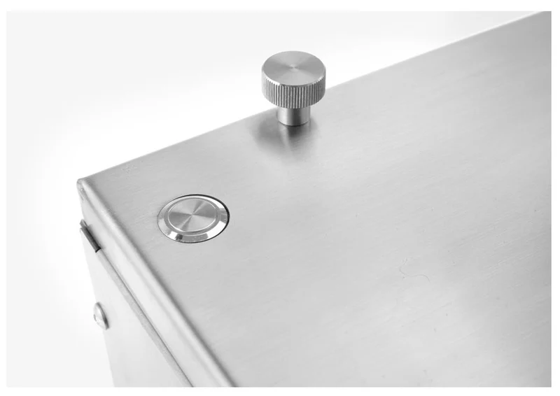 HENDI Wurstschneider - elektrisch – 230 V / 135 W – 255 × 187 × 330 mm