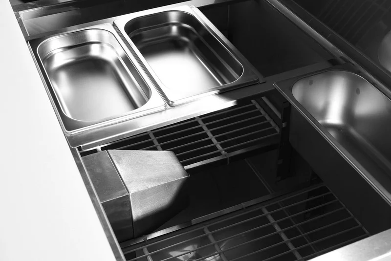Arktic Saladette – zweitürig 300 l – 169 l – 230 V / 310 W – 700 × 915 × 875 mm