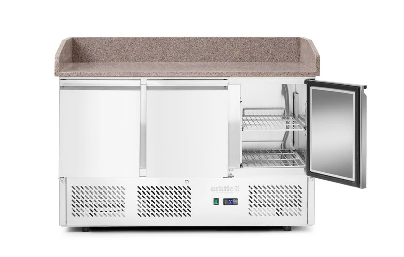 Arktic Pizzatisch – dreitürig mit Aufsatzkühlvitrine 380+40 l – 254 l – 230 V / 400 W – 700 × 1400 × 943 mm