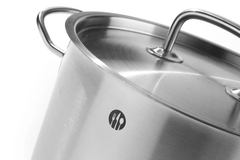 HENDI Kochtopf – hoch - mit Deckel – Kitchen Line – 2,8 l – Ø 160 × H 140 mm